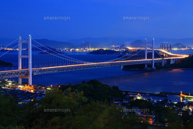 瀬戸大橋 夜景 の写真素材 イラスト素材 アマナイメージズ