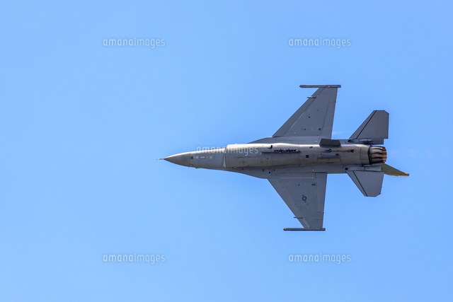 宮城県 F 16 戦闘機 の写真素材 イラスト素材 アマナイメージズ