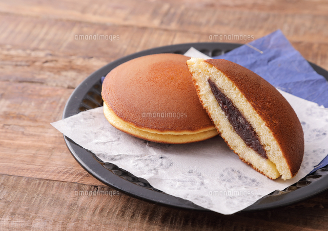 どら焼き の写真素材 イラスト素材 アマナイメージズ