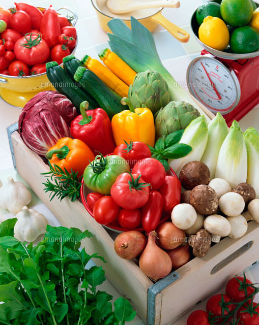 イタリアン野菜とトマト の写真素材 イラスト素材 アマナイメージズ
