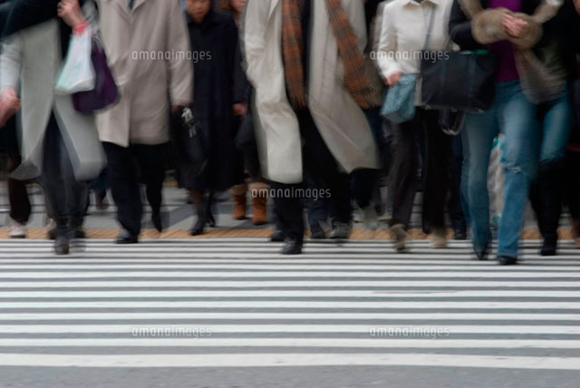 横断歩道の雑踏 の写真素材 イラスト素材 アマナイメージズ 横断歩道の雑踏 の写真素材 イラスト素材 アマナイメージズ