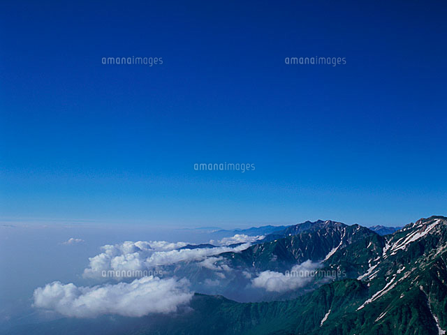 北アルプスの山々 の写真素材 イラスト素材 アマナイメージズ