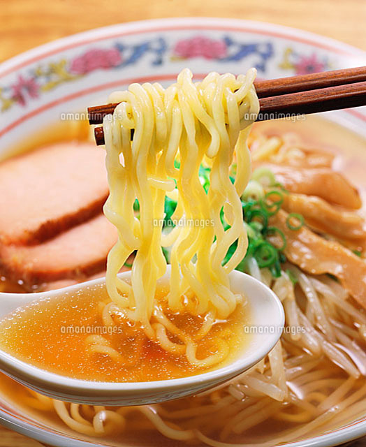 醤油ラーメン の写真素材 イラスト素材 アマナイメージズ