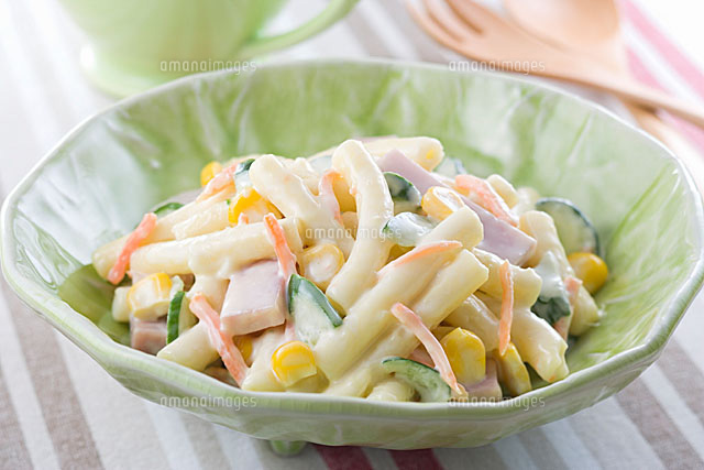 マカロニサラダ の写真素材 イラスト素材 アマナイメージズ