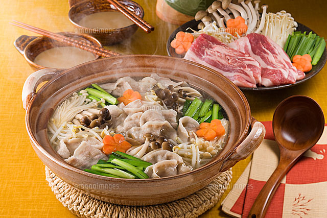 豚バラ鍋 の写真素材 イラスト素材 アマナイメージズ