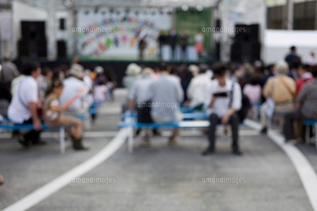 背景素材 野外ステージと会場 の写真素材 イラスト素材 アマナイメージズ