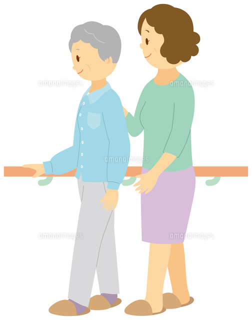 家族とリハビリをする老人女性 の写真素材 イラスト素材 アマナイメージズ