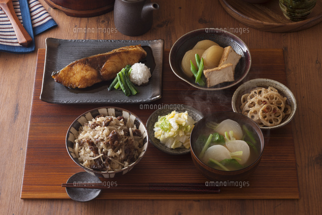 冬の一汁三菜 の写真素材 イラスト素材 アマナイメージズ