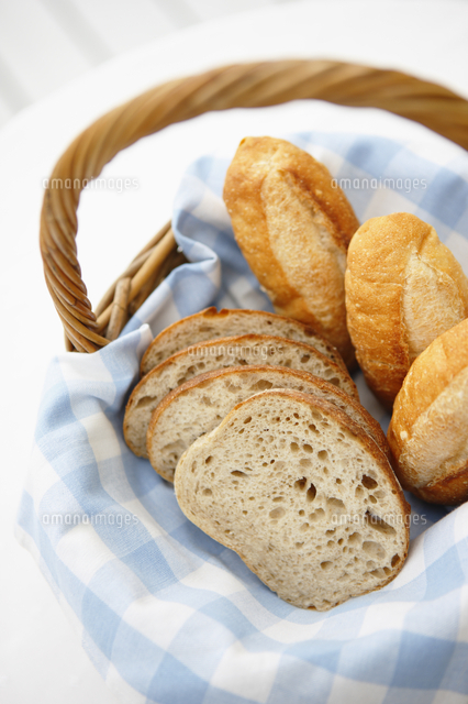 フランスパン カゴ 洗えるバスケット 樹脂 フランスパンスタンド 丸型