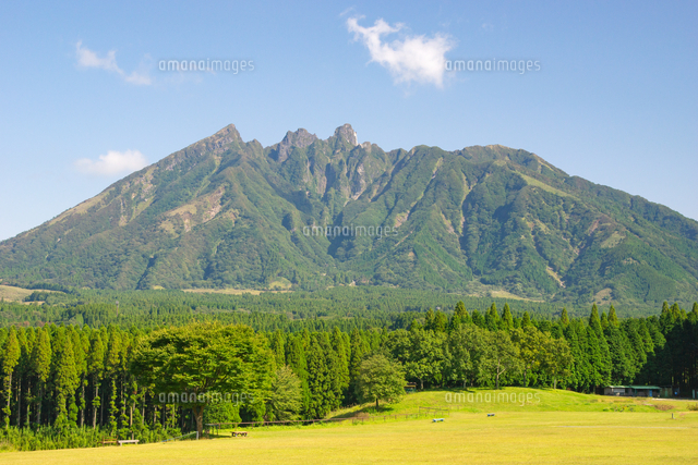 阿蘇の根子岳[11007071881]の写真・イラスト素材｜アマナイメージズ