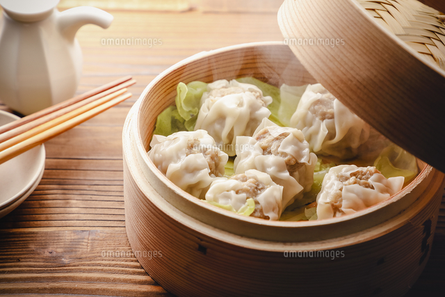 横浜発祥 シュウマイ の写真素材 イラスト素材 アマナイメージズ