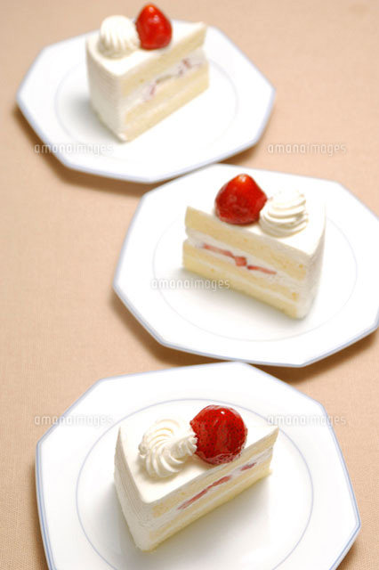 イチゴショートケーキ の写真素材 イラスト素材 アマナイメージズ