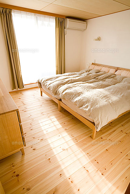 ベッドルーム の写真素材 イラスト素材 アマナイメージズ ベッドルーム の写真素材 イラスト素材 アマナイメージズ