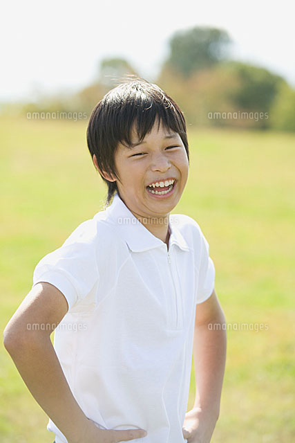 体操服を着る中学生 の写真素材 イラスト素材 アマナイメージズ