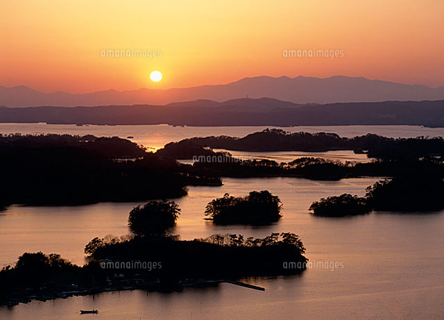 松島湾の夕焼け[11014026351]の写真・イラスト素材｜アマナイメージズ