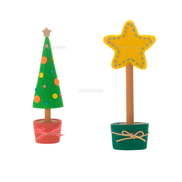フェルトで作ったクリスマスと星のツリー クラフト の写真素材 イラスト素材 アマナイメージズ