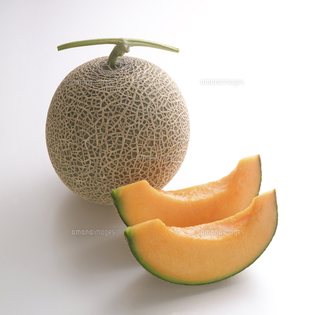 カットメロンと一玉 の写真素材 イラスト素材 アマナイメージズ