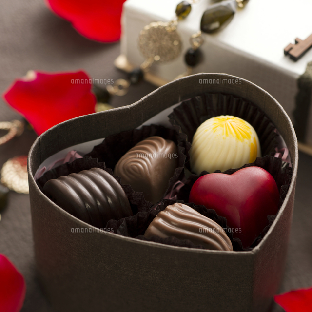 バレンタインチョコレート の写真素材 イラスト素材 アマナイメージズ