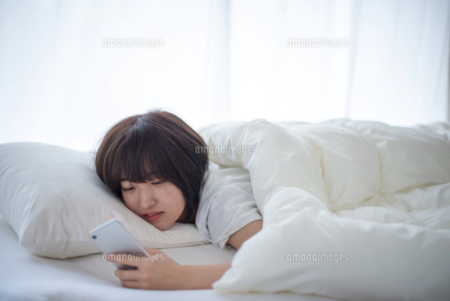 ベッド 写真はイメージです。 マットレスセット】ベッド セミダブル すのこ 棚付き コンセント 高さ4