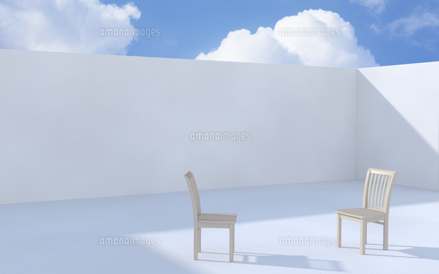 白い空間に置かれた椅子と青空 Cg の写真素材 イラスト素材 アマナイメージズ