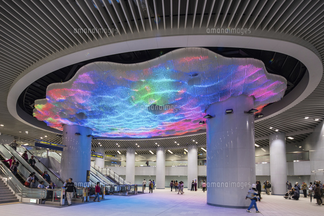 松山駅のパブリックアート 台北市 の写真素材 イラスト素材 アマナイメージズ