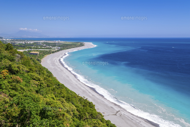 太麻里郷の海岸線 台東県[11019038326]の写真素材・イラスト素材｜アマナイメージズ