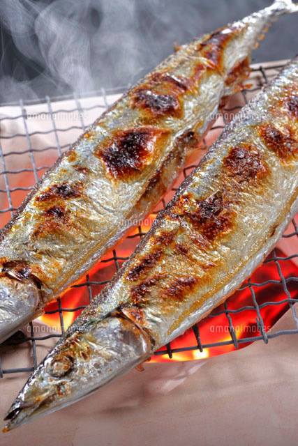 さんまの塩焼き の写真素材 イラスト素材 アマナイメージズ