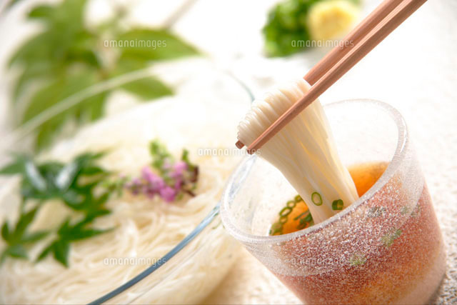 そうめん の写真素材 イラスト素材 アマナイメージズ