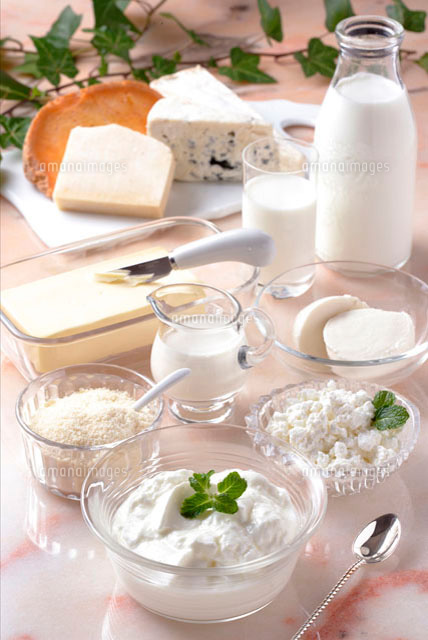 乳製品集合 の写真素材 イラスト素材 アマナイメージズ