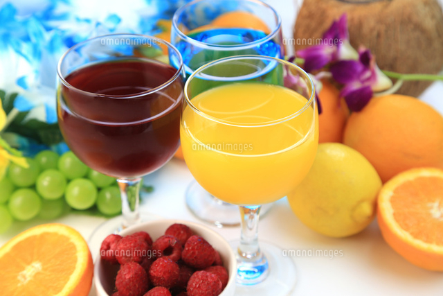 フルーツジュース の写真素材 イラスト素材 アマナイメージズ