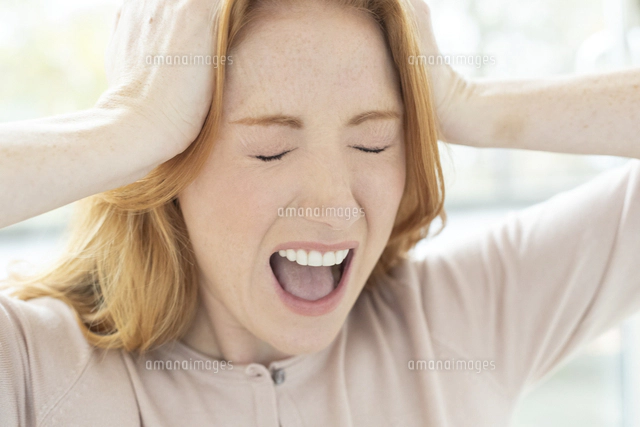 耳鳴りの写真素材 ストックフォト アマナイメージズ 耳鳴りの写真素材 ストックフォト アマナイメージズ