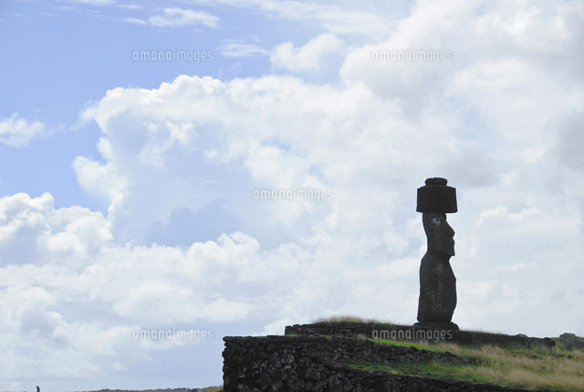 イースター島 モアイ像[11069001001]の写真・イラスト素材｜アマナ