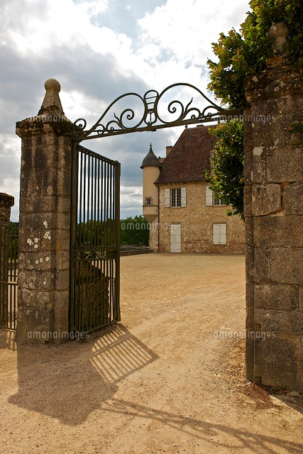 ラボリー城の門 の写真素材 イラスト素材 アマナイメージズ