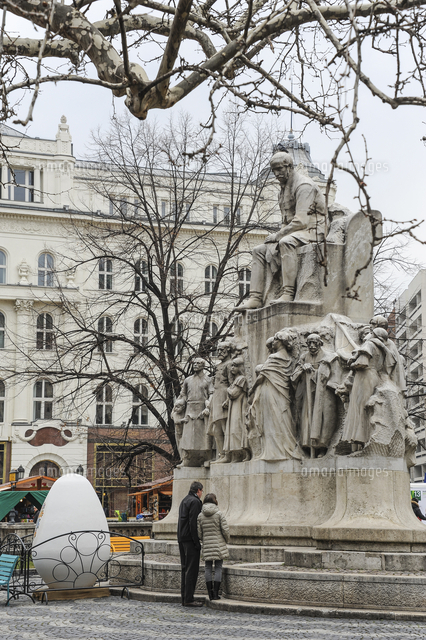 ヴェレシュマルティ広場[11069018973]の写真素材・イラスト素材｜アマナイメージズ