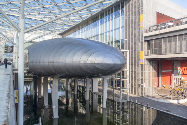 ミラノの見本市会場 の写真素材 イラスト素材 アマナイメージズ