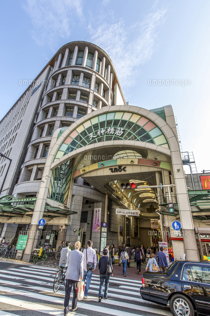 天神橋筋商店街 の写真素材 イラスト素材 アマナイメージズ