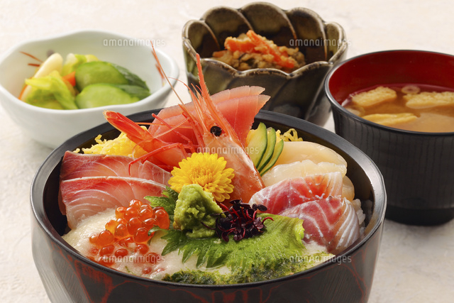 海鮮丼 の写真素材 イラスト素材 アマナイメージズ 海鮮丼 の写真素材 イラスト素材 アマナイメージズ