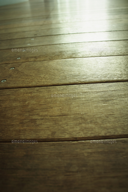 フローリングの床 の写真素材 イラスト素材 アマナイメージズ フローリングの床 の写真素材 イラスト素材 アマナイメージズ