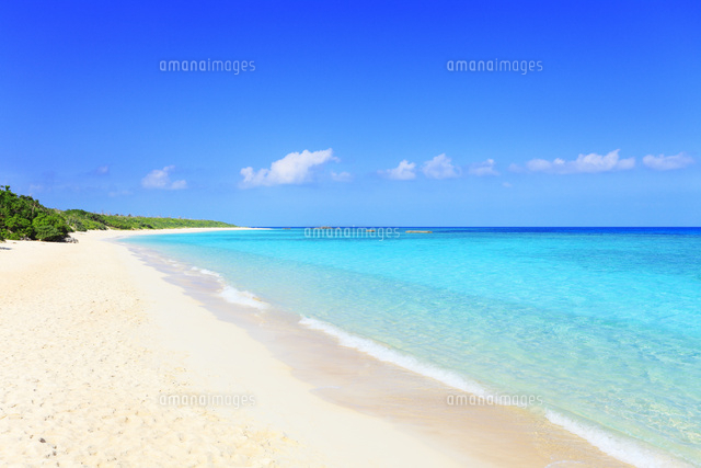 沖縄波照間島 ニシ浜と海 の写真素材 イラスト素材 アマナイメージズ