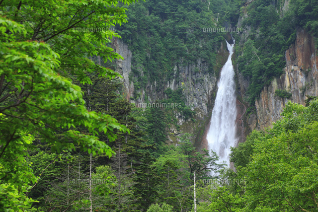 層雲峡 流星の滝 の写真素材 イラスト素材 アマナイメージズ