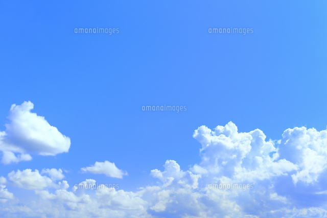 青空と入道雲 の写真素材 イラスト素材 アマナイメージズ