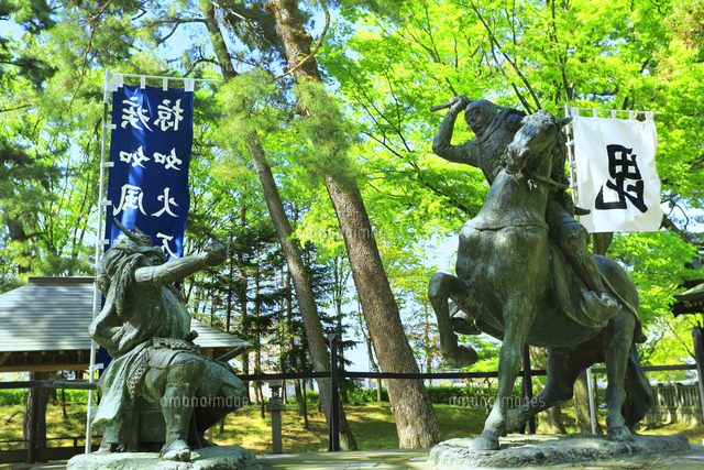 八幡原史跡公園 武田信玄と上杉謙信一騎討ちの像 の写真素材 イラスト素材 アマナイメージズ 八幡原史跡公園 武田信玄と上杉謙信一騎討ちの像 の写真素材 イラスト素材 アマナイメージズ