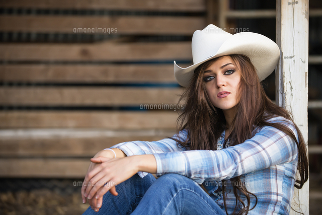Usa Texas Portrait Of Cowgirl の写真素材 イラスト素材 アマナイメージズ