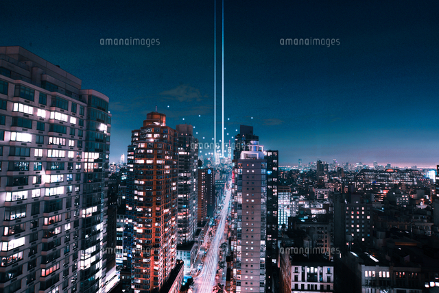 Illuminated Cityscape Against Sky At Night の写真素材 イラスト素材 アマナイメージズ