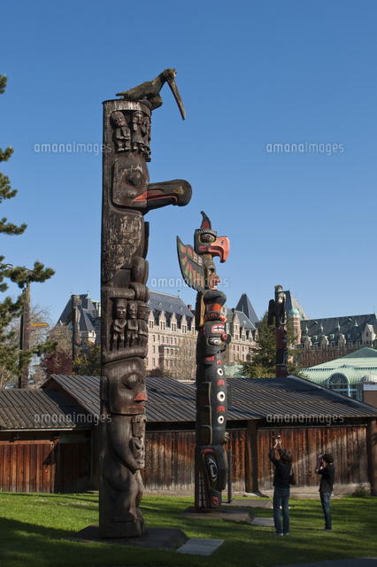 Carving totem totem トーテム ポール totem トーテム ポール Totem