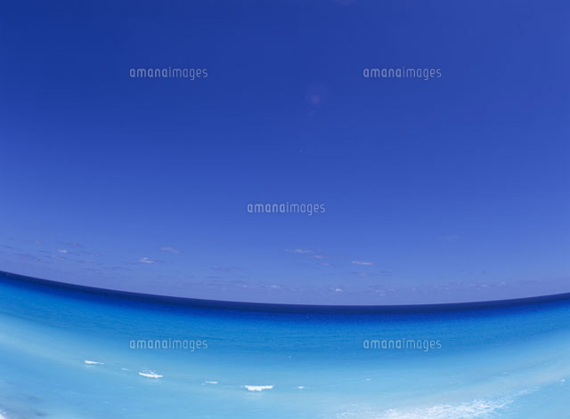 海と空 魚眼 の写真素材 イラスト素材 アマナイメージズ