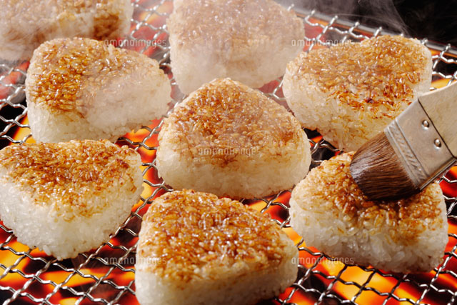 焼きおにぎり の写真素材 イラスト素材 アマナイメージズ