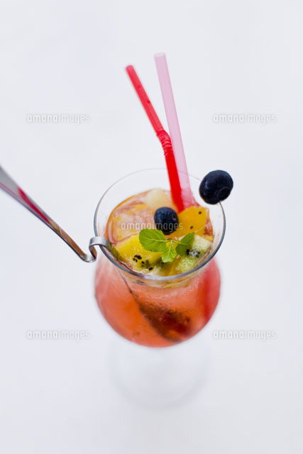 フルーツジュース の写真素材 イラスト素材 アマナイメージズ