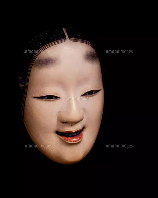 能面 小面（こおもて）[22806000053]の写真・イラスト素材｜アマナ