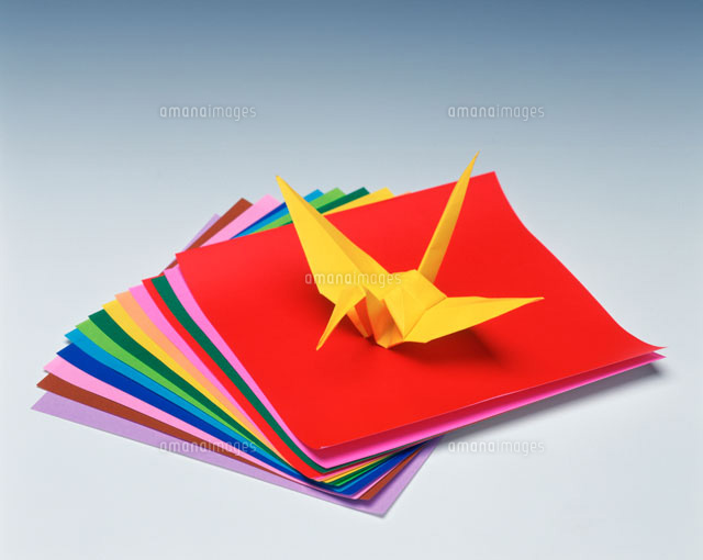 おりがみ 鶴 の写真素材 イラスト素材 アマナイメージズ